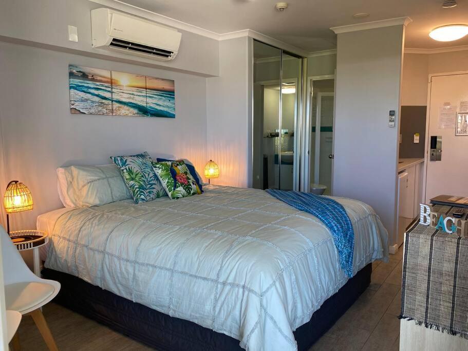 Alex Heads Beachfront Resort King Bed Studio Room Alexandra Headland Kültér fotó